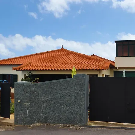 Suites Pinto Coelho Canico  Exterior photo