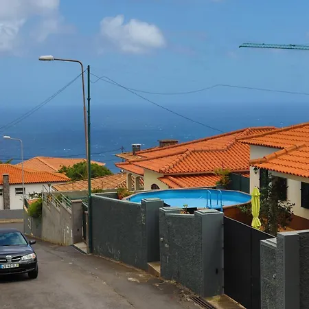 Suites Pinto Coelho Canico  Exterior photo